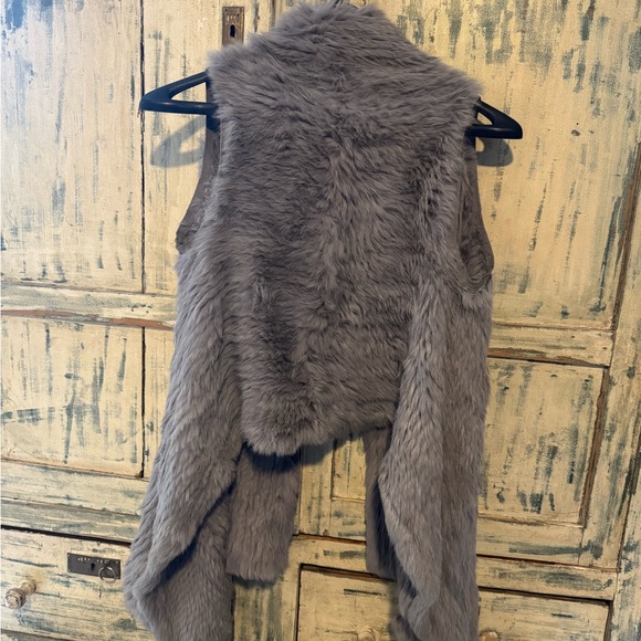 Meteo Genuine Rabbit Fur Vest - Picture 4 of 4